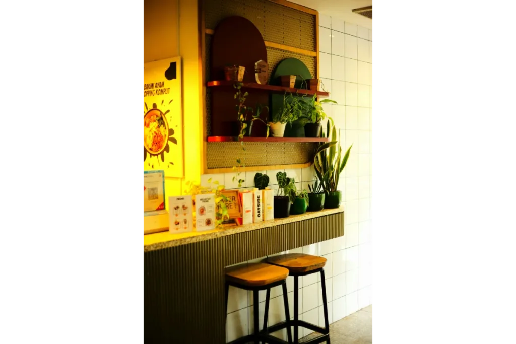 A kitchen decorated with indoor plants