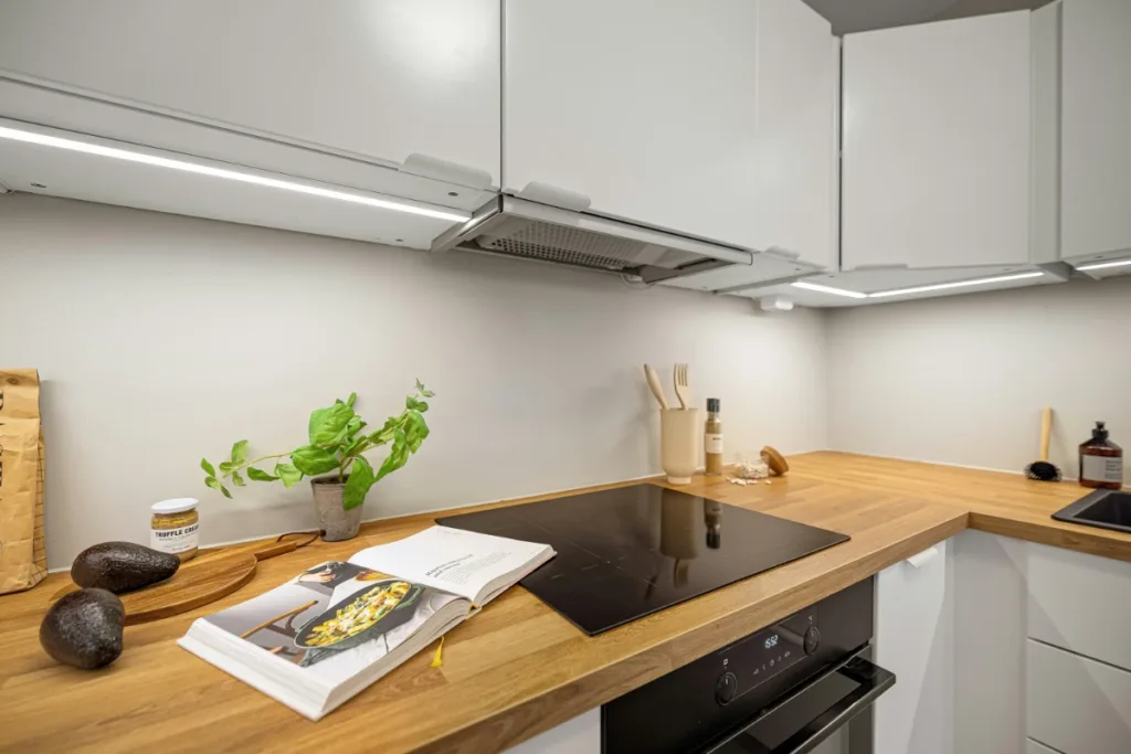 Under-Cabinet & Pendant Lighting