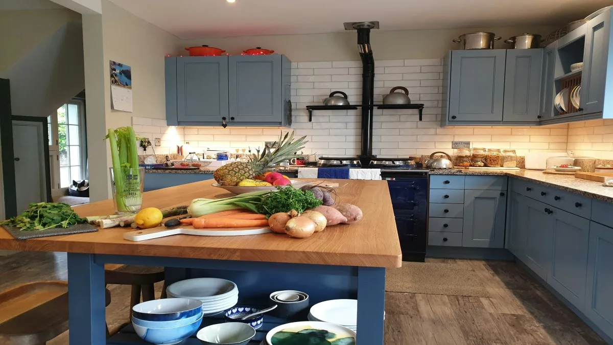 kitchen hacks for organizing kitchen